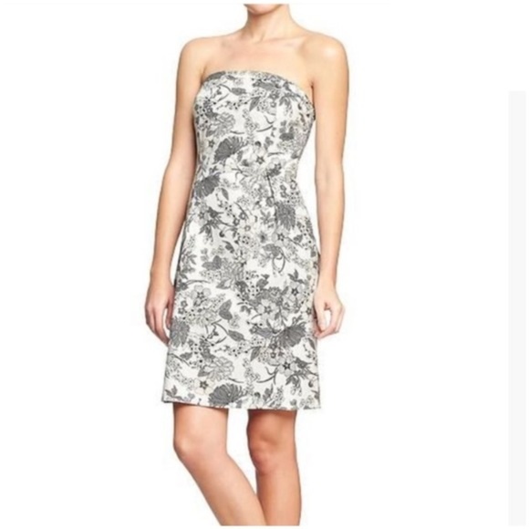 Old Navy Dresses & Skirts - Old Navy Size 14 Strapless Floral Summer Dress